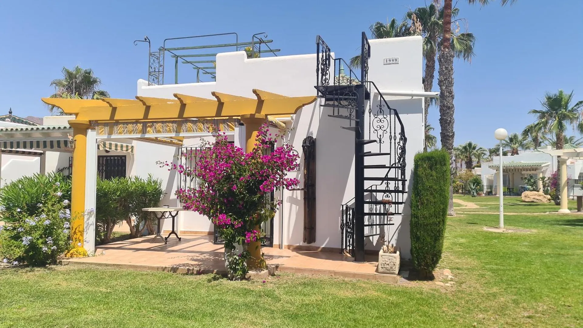 Holiday home As055 Cosy 2 Bedroom In The Green Palm Tree Oasis